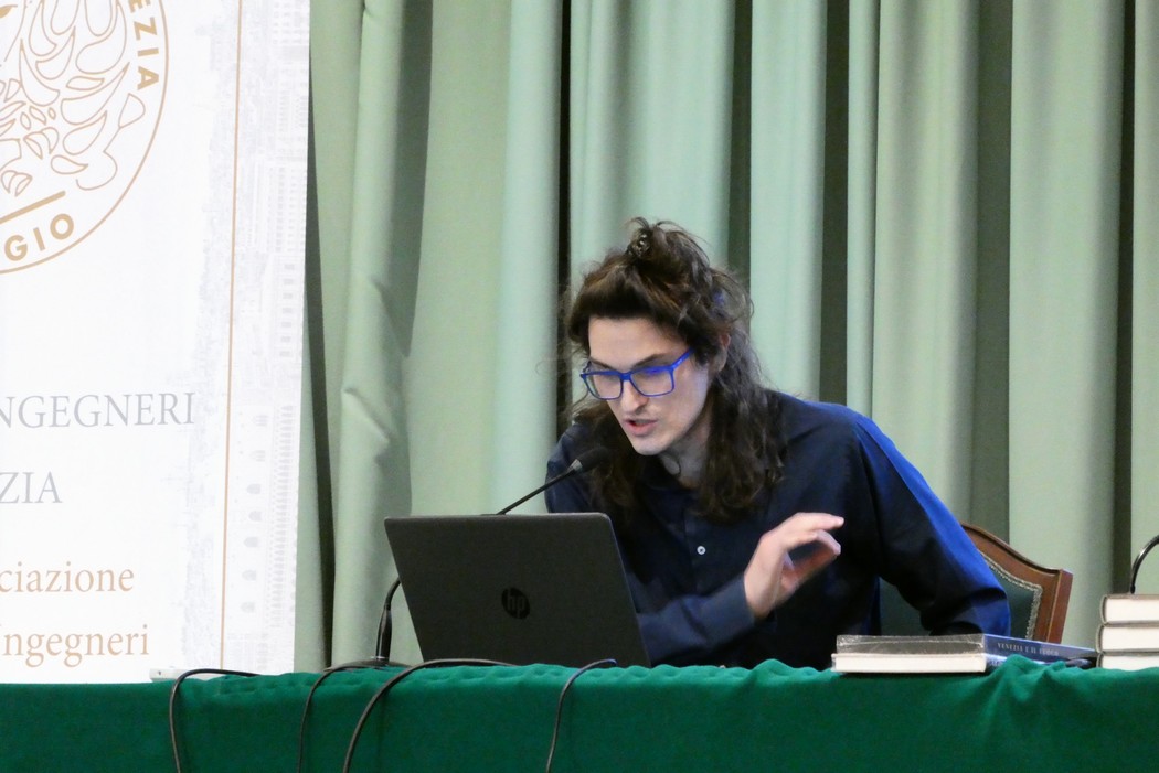 P1030596